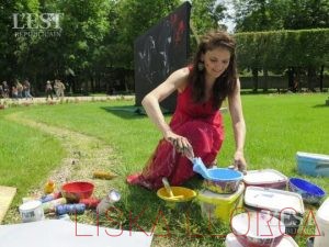 LiSKa LLoRCa prépare ses couleurs